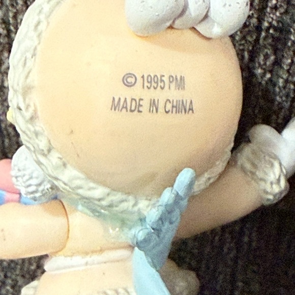 Precious Moments Angelic Figurine Ornament - Picture 3 of 5